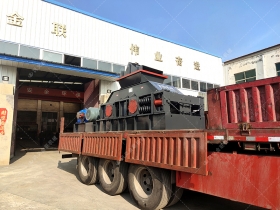 1208型直連式半自動對輥黄色午夜福利视频發貨 